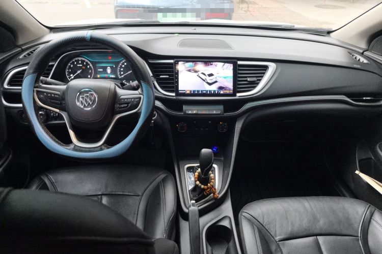 Used Buick GT 2018 18T Automatic Elite Model Center Console