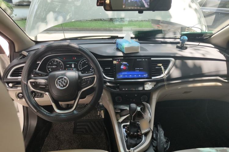 Used Buick GT 2018 15T Dual-Clutch Elite Model China V Standard Center Console