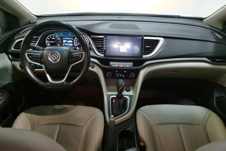 Used Buick GT 2018 15T Dual-Clutch Elite Model China V Standard Center Console