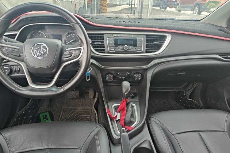 Used Buick GT 2018 18T Automatic Elite Model Center Console