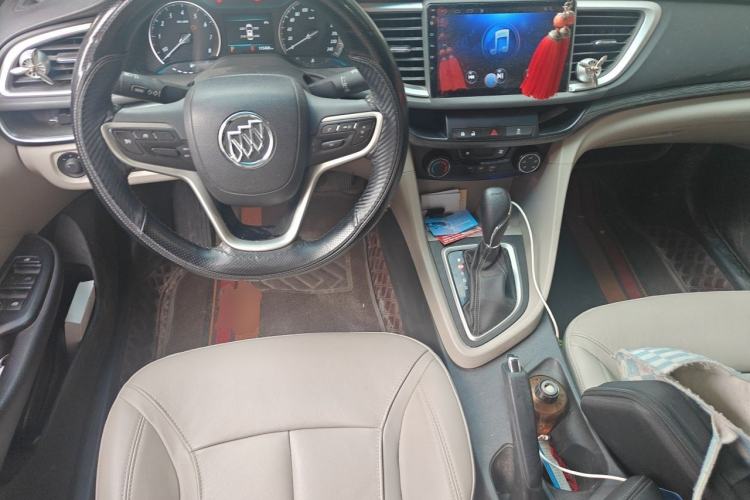 Used Buick GT 2018 15T Dual-Clutch Elite Model China V Standard Center Console