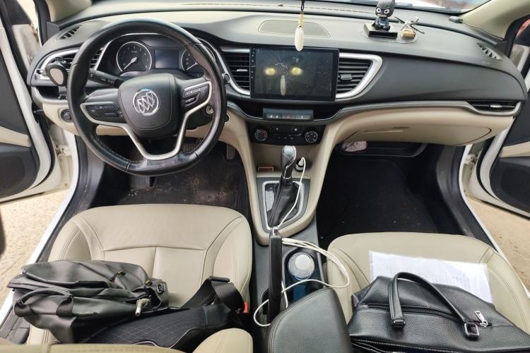 Used Buick GT 2018 15T Dual-Clutch Elite Model China V Standard Center Console