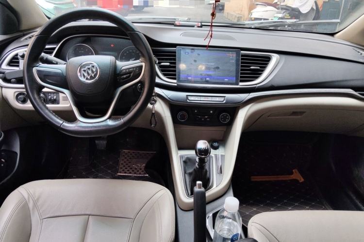Used Buick GT 2018 15T Manual Elite Version China V Standard Center Console