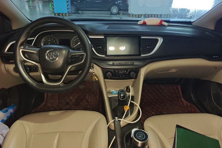Used Buick GT 2018 15T Manual Elite Version China V Standard Center Console