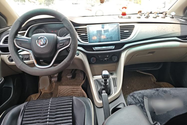 Used Buick GT 2018 15T Manual Entry-Level Version China V Standard Center Console