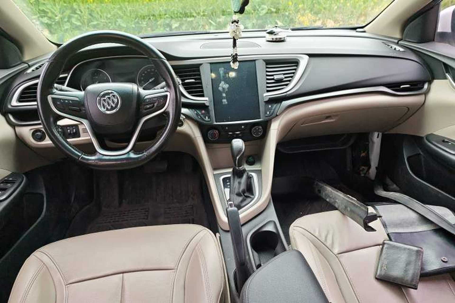 Used Buick GT 2018 15T Dual-Clutch Elite Model China V Standard Center Console