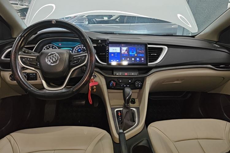 Used Buick GT 2018 15T Dual-Clutch Elite Model China V Standard Center Console