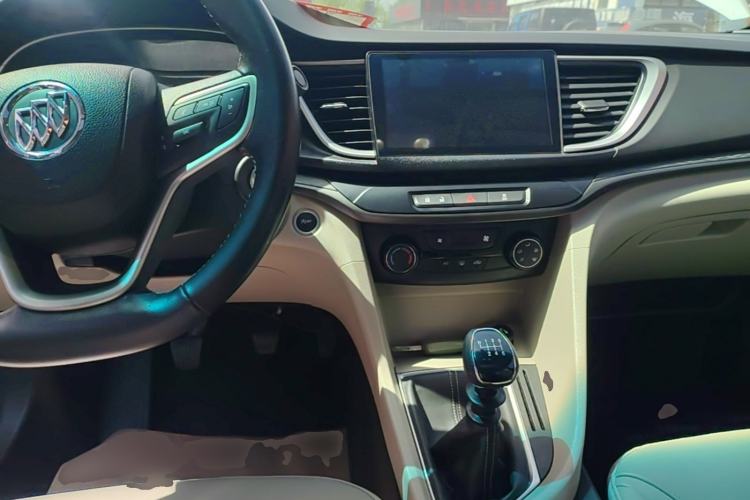 Used Buick GT 2018 15T Manual Elite Version China V Standard Center Console