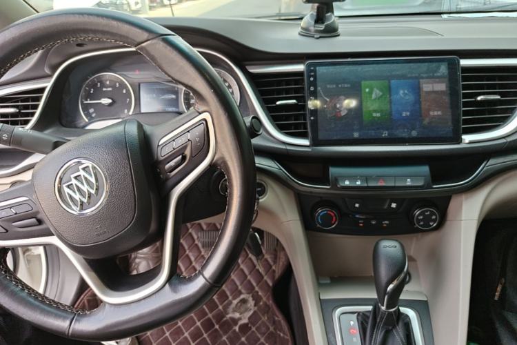 Used Buick GT 2018 15T Dual-Clutch Elite Model China V Standard Center Console