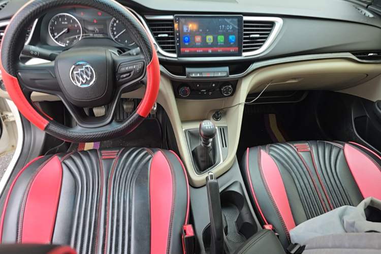 Used Buick GT 2018 15T Manual Entry-Level Version China V Standard Center Console