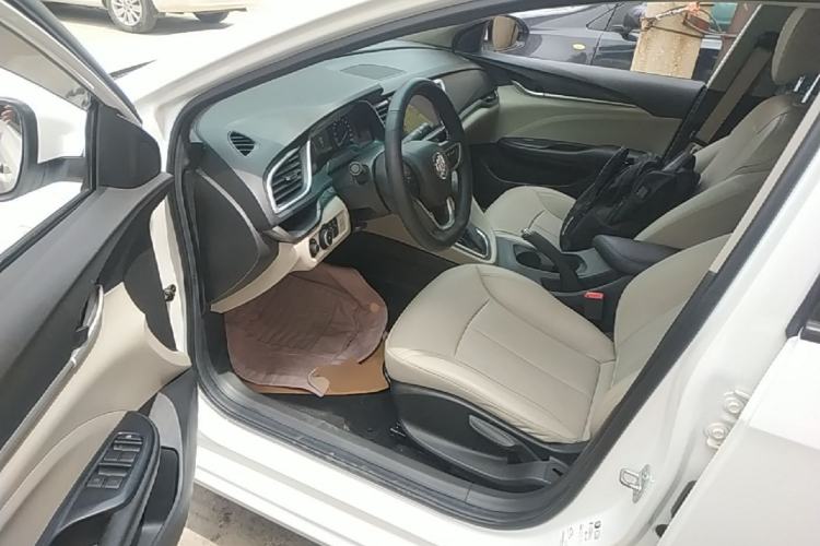 Used Buick GT 2018 15T Dual-Clutch Elite Model China V Standard Driver Seat