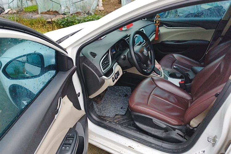 Used Buick GT 2018 15T Dual-Clutch Advanced Model China V Standard Driver Seat