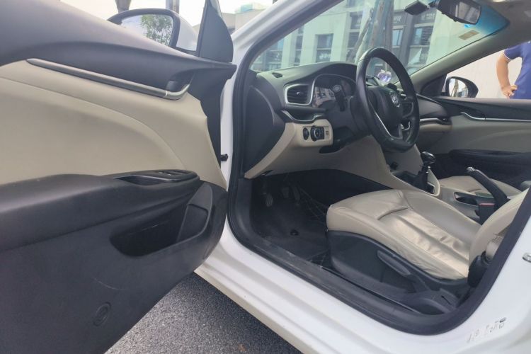 Used Buick GT 2018 15T Manual Elite Version China V Standard Driver Seat