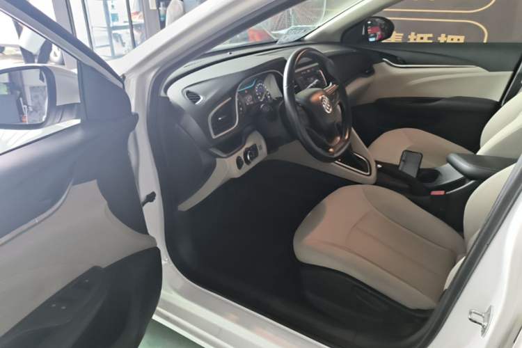 Used Buick GT 2018 15T Dual-Clutch Advanced Model China V Standard Driver Seat