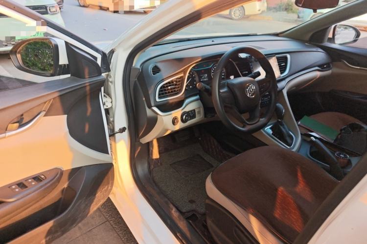 Used Buick GT 2018 15T Dual-Clutch Advanced Model China V Standard Driver Seat