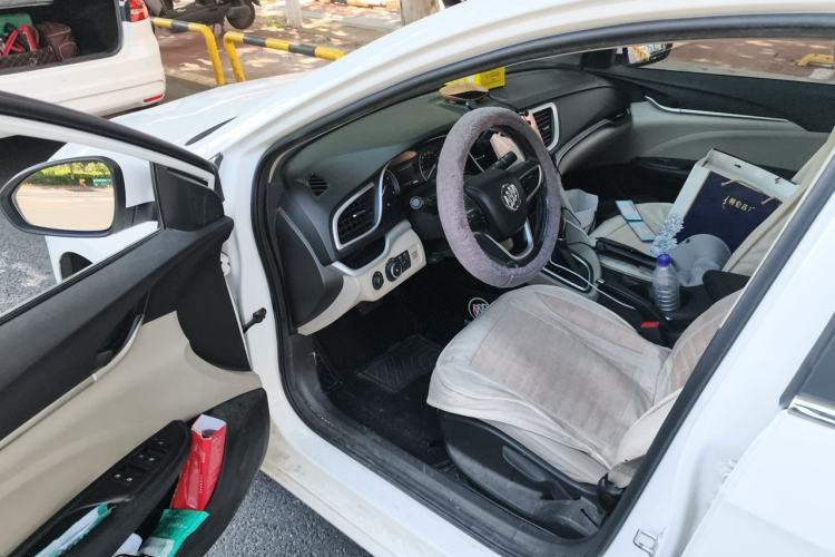 Used Buick GT 2018 15T Dual-Clutch Elite Model China V Standard Driver Seat