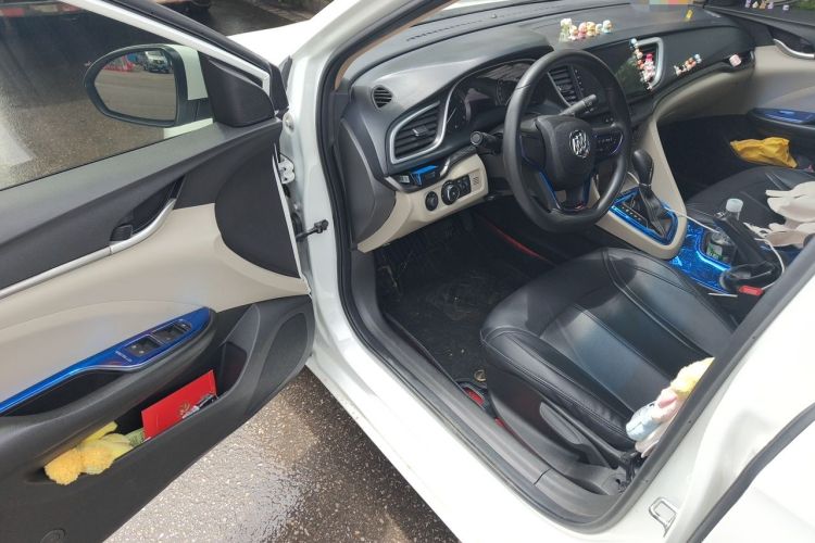 Used Buick GT 2018 15T Dual-Clutch Advanced Model China V Standard Driver Seat