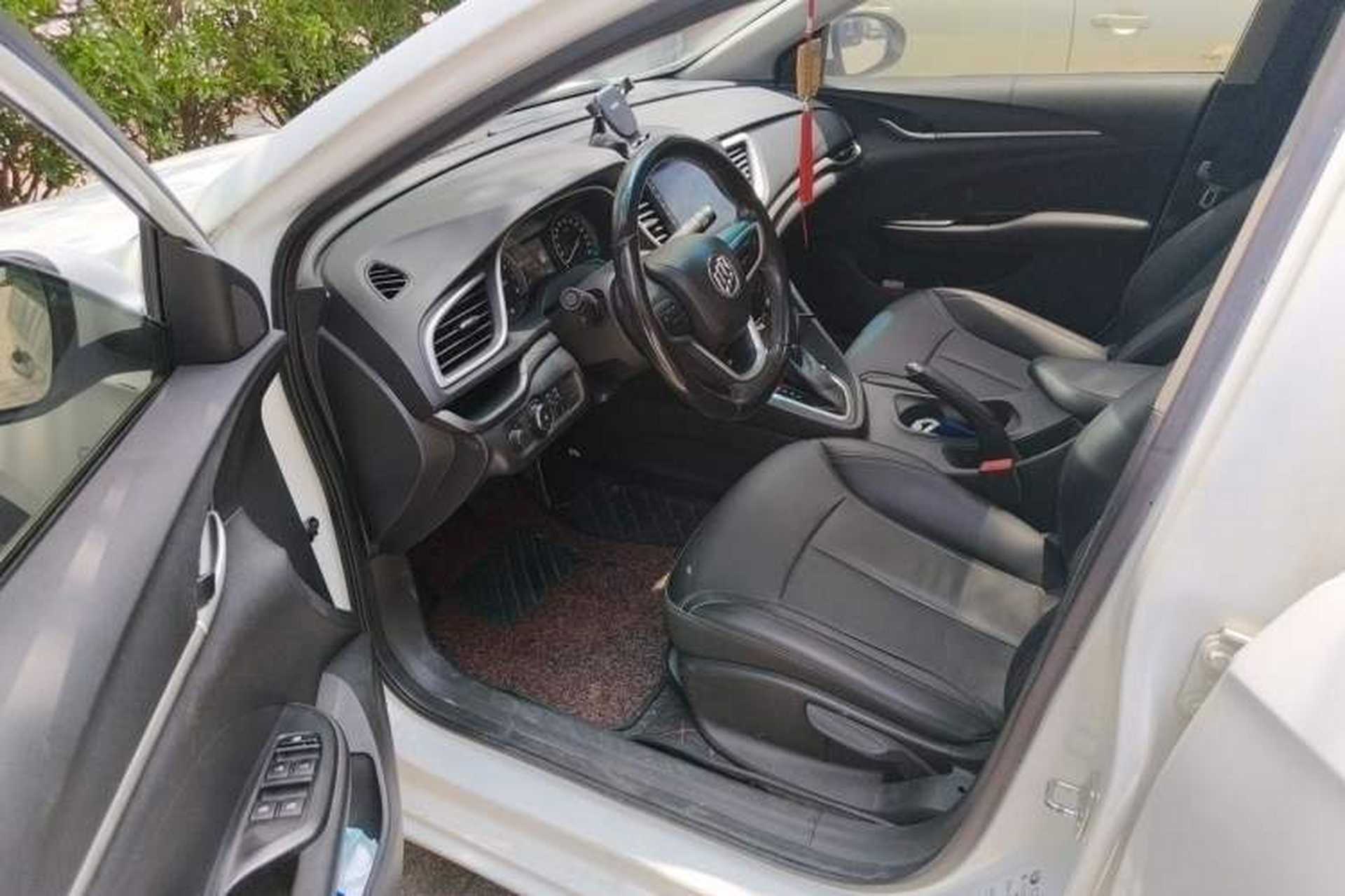 Used Buick GT 2018 18T Automatic Elite Model Driver Seat