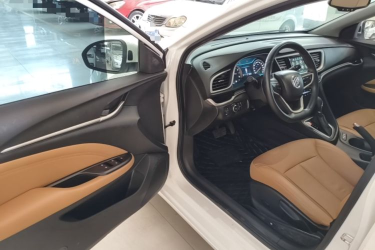 Used Buick GT 2018 18T Automatic Flagship Model Driver Seat