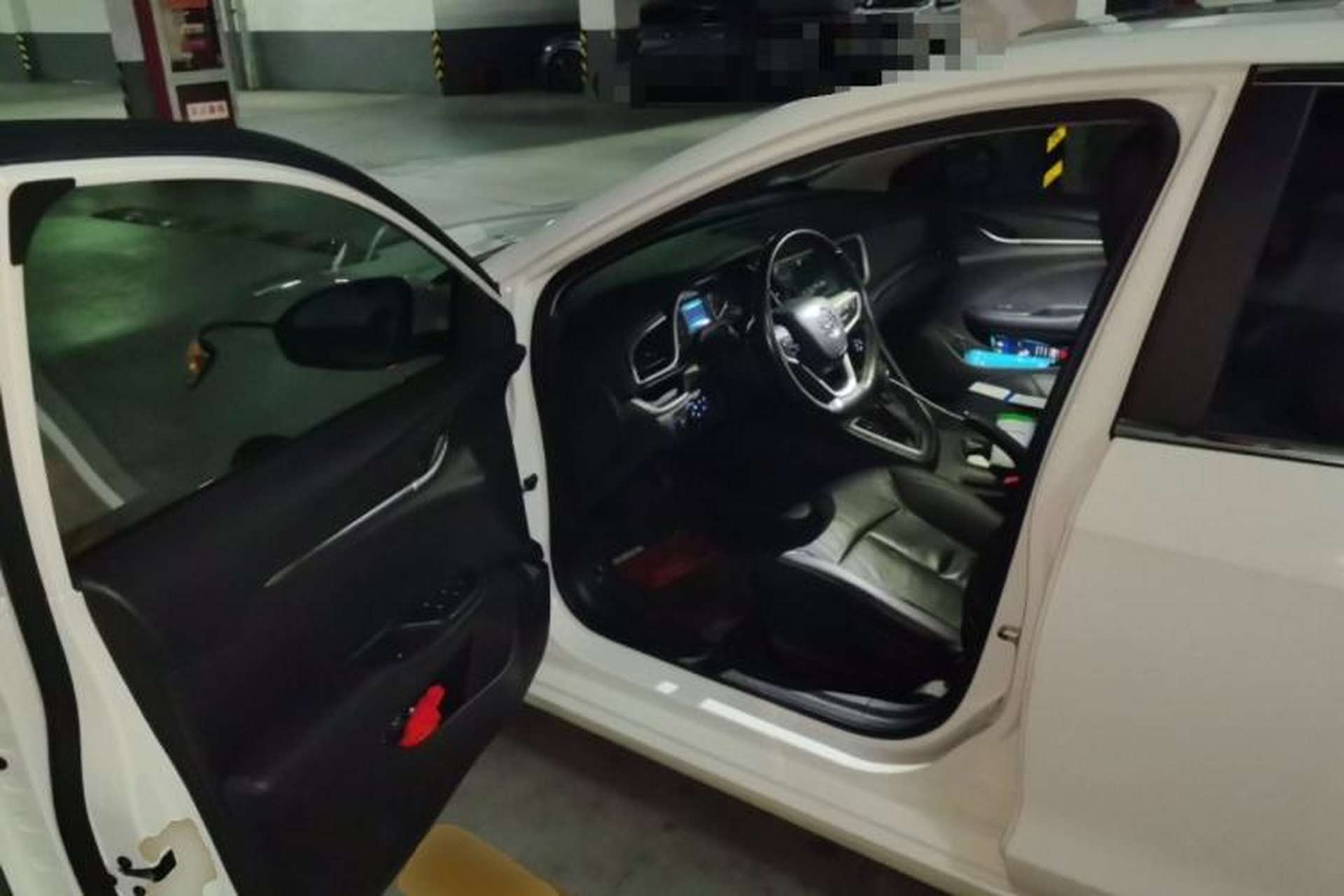 Used Buick GT 2018 18T Automatic Elite Model Driver Seat