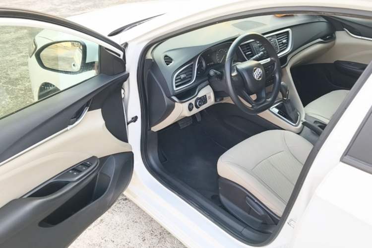 Used Buick GT 2018 15T Dual-Clutch Advanced Model China V Standard Driver Seat