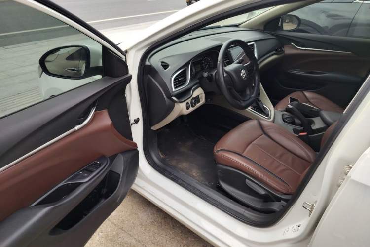 Used Buick GT 2018 15T Dual-Clutch Advanced Model China V Standard Driver Seat