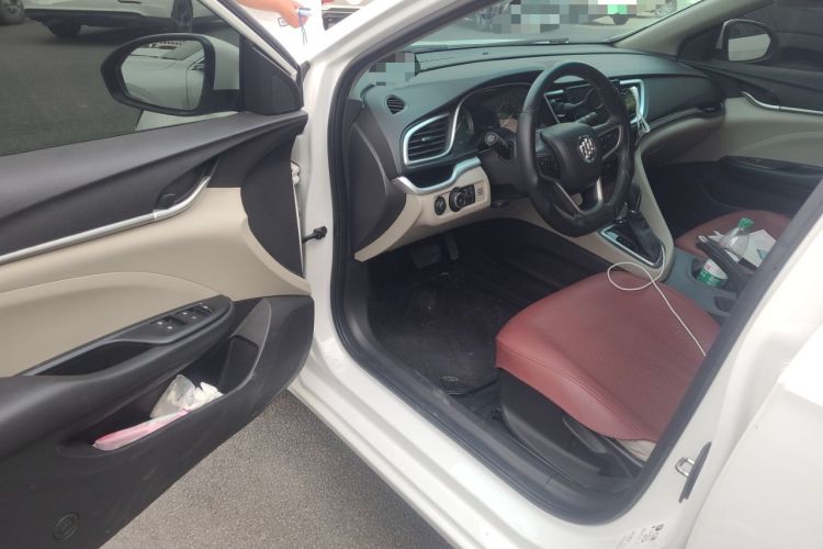 Used Buick GT 2018 15T Dual-Clutch Elite Model China V Standard Driver Seat