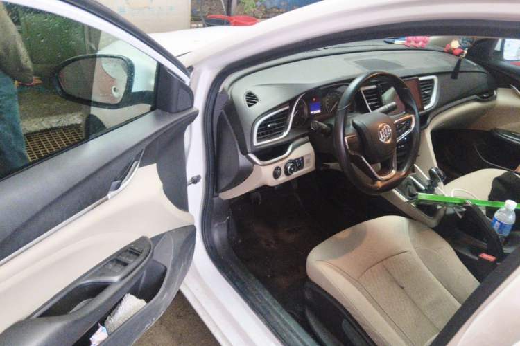 Used Buick GT 2018 15T Manual Entry-Level Version China V Standard Driver Seat