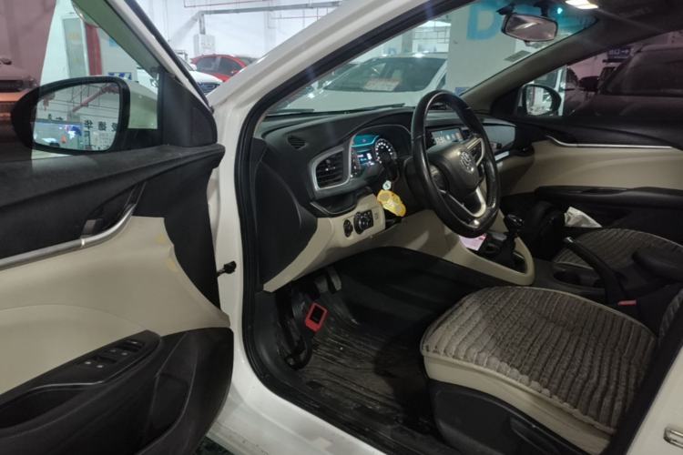 Used Buick GT 2018 15T Manual Elite Version China V Standard Driver Seat