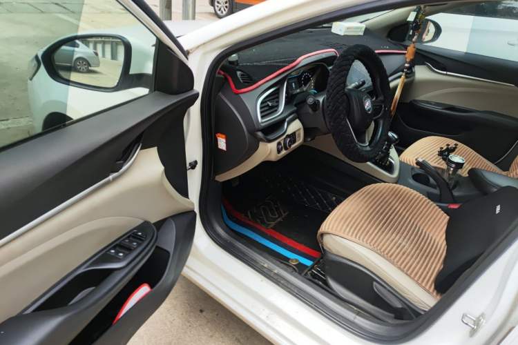 Used Buick GT 2018 15T Manual Elite Version China V Standard Driver Seat