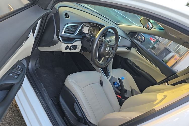 Used Buick GT 2018 15T Dual-Clutch Elite Model China V Standard Driver Seat