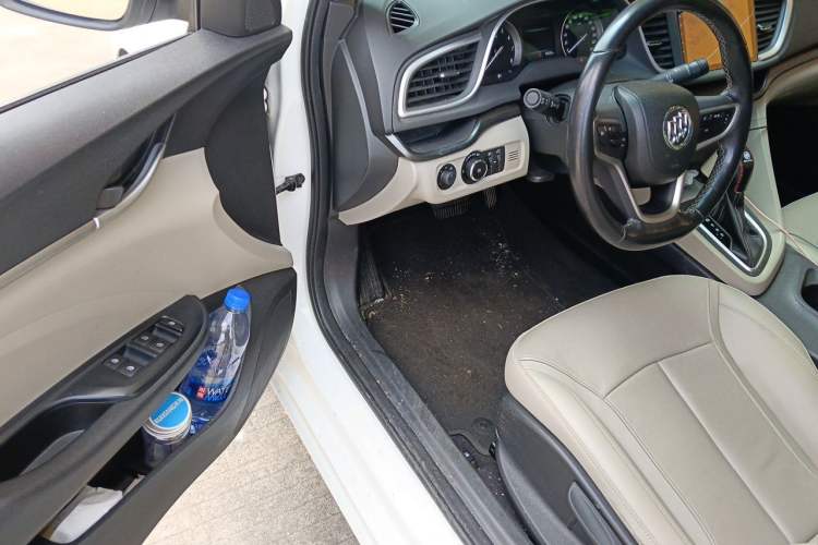 Used Buick GT 2018 15T Dual-Clutch Elite Model China V Standard Driver Seat