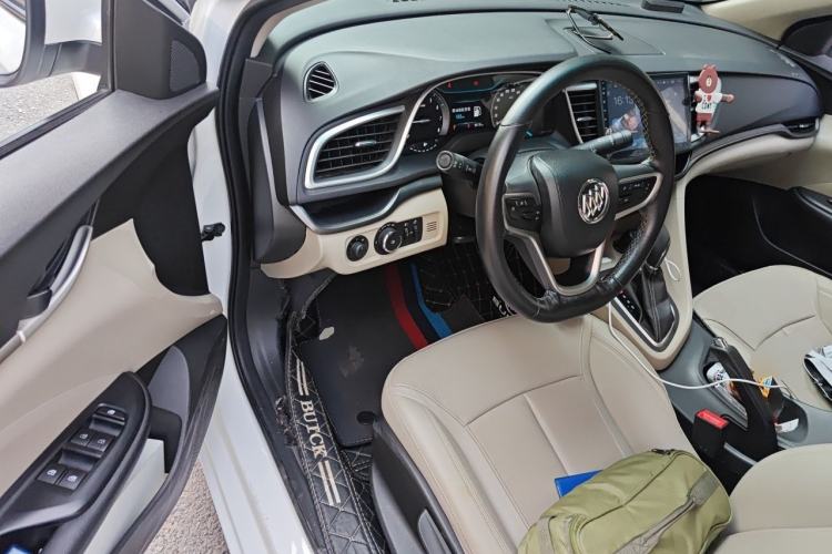 Used Buick GT 2018 15T Dual-Clutch Elite Model China V Standard Driver Seat
