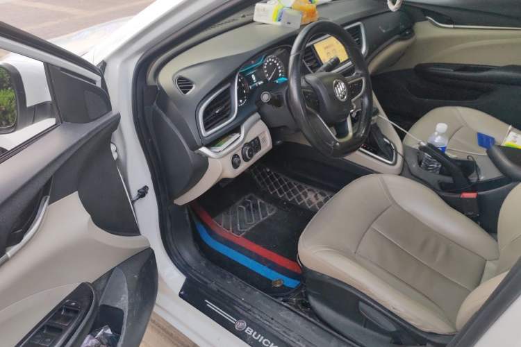 Used Buick GT 2018 15T Dual-Clutch Elite Model China V Standard Driver Seat