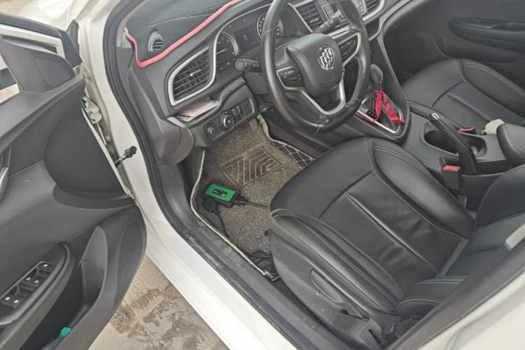 Used Buick GT 2018 18T Automatic Elite Model Driver Seat