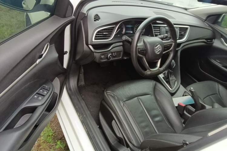 Used Buick GT 2018 18T Automatic Elite Model Driver Seat