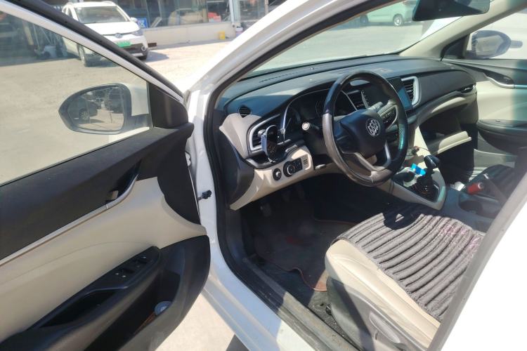 Used Buick GT 2018 15T Manual Elite Version China V Standard Driver Seat