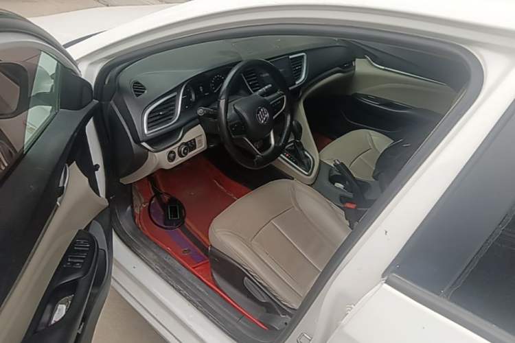 Used Buick GT 2018 15T Dual-Clutch Elite Model China V Standard Driver Seat
