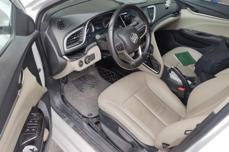 Used Buick GT 2018 15T Dual-Clutch Elite Model China V Standard Driver Seat