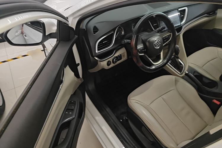 Used Buick GT 2018 15T Dual-Clutch Elite Model China V Standard Driver Seat