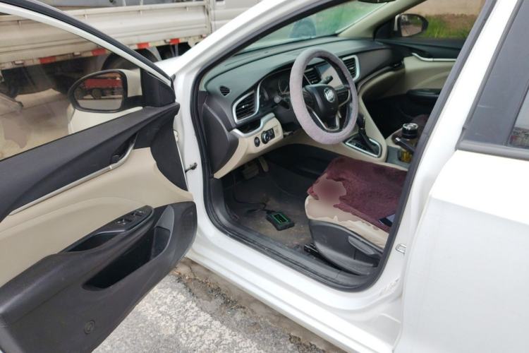 Used Buick GT 2018 15T Dual-Clutch Elite Model China V Standard Driver Seat