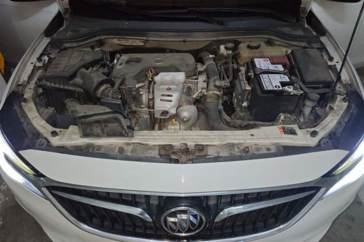 Used Buick GT 2018 15T Manual Elite Version China V Standard Engine Bay