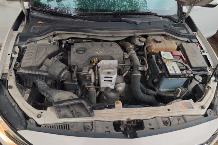 Used Buick GT 2018 15T Dual-Clutch Elite Model China V Standard Engine Bay