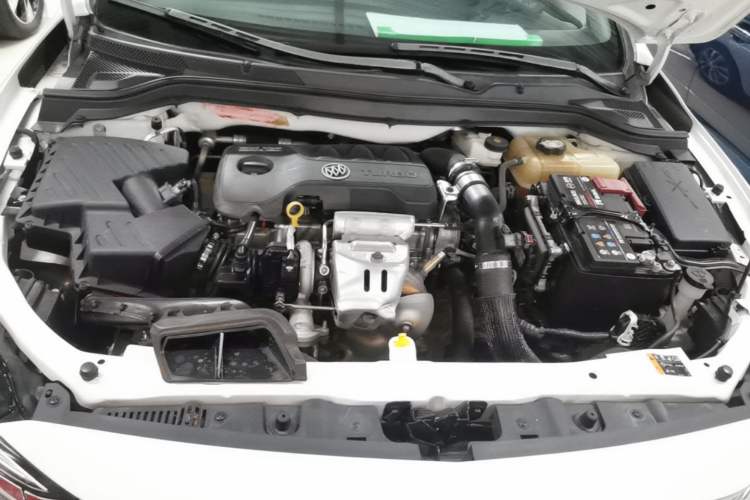 Used Buick GT 2018 18T Automatic Flagship Model Engine Bay