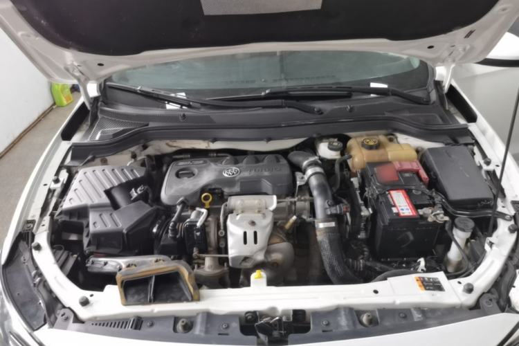 Used Buick GT 2018 18T Automatic Flagship Model Engine Bay