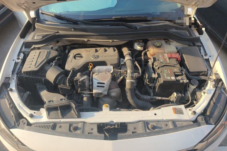 Used Buick GT 2018 15T Manual Elite Version China V Standard Engine Bay