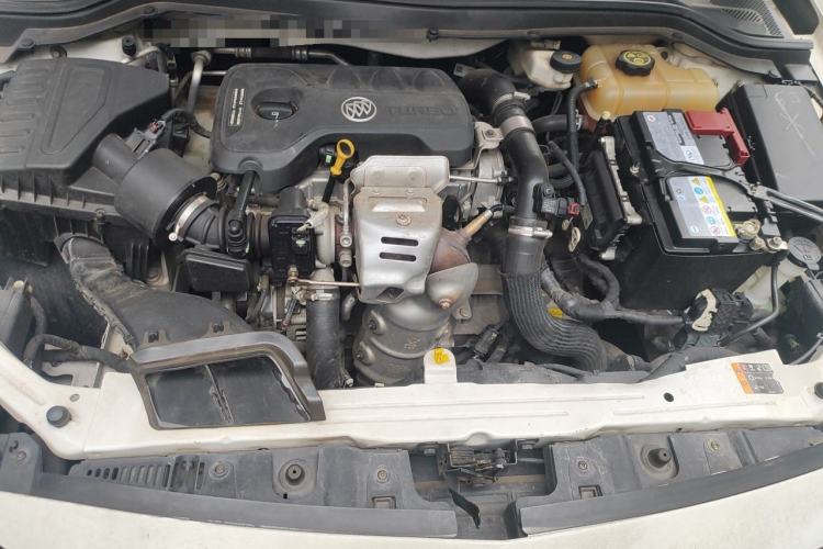Used Buick GT 2018 15T Dual-Clutch Elite Model China V Standard Engine Bay