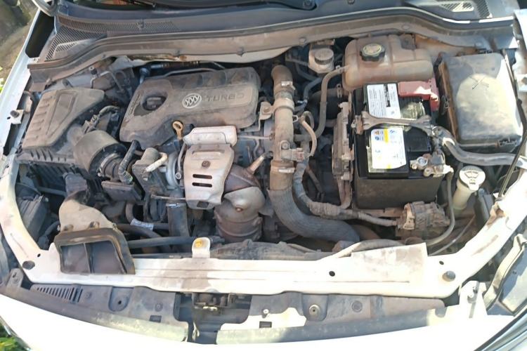 Used Buick GT 2018 15T Manual Elite Version China V Standard Engine Bay
