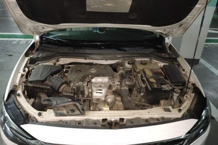 Used Buick GT 2018 15T Dual-Clutch Elite Model China V Standard Engine Bay