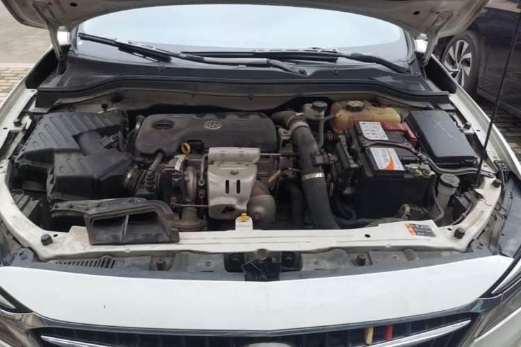 Used Buick GT 2018 18T Automatic Elite Model Engine Bay